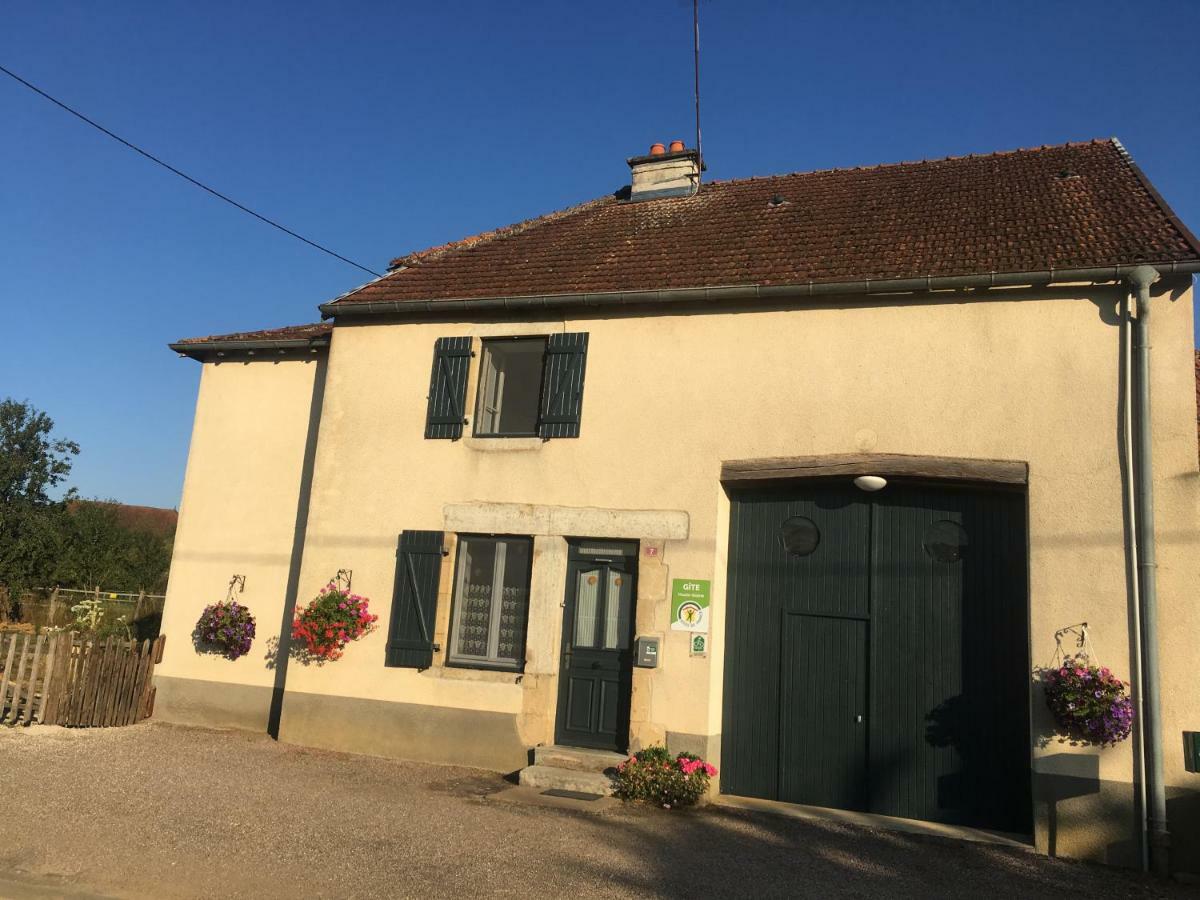 « Les Roblets » Ferienhaus *